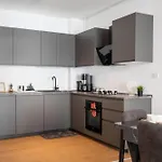 Luxe Pearl Towers *