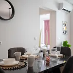 Luxe Pearl Towers Apartament *