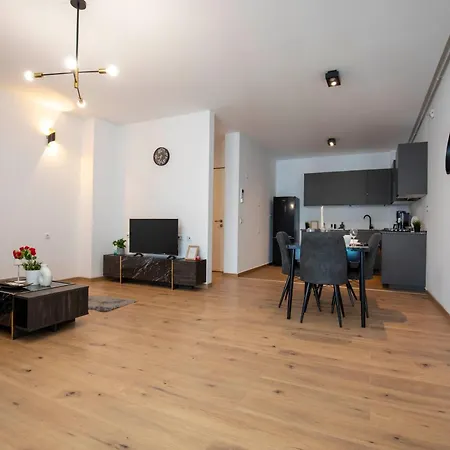 Luxe Pearl Towers * Bükreş