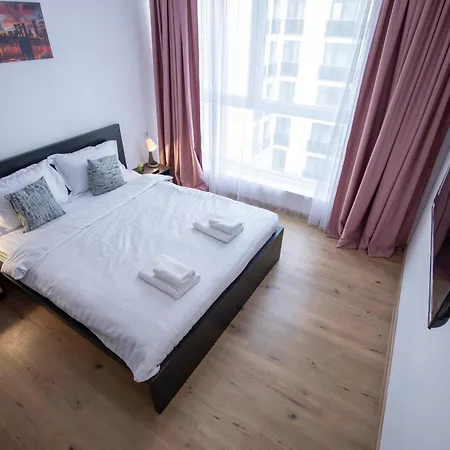 Luxe Pearl Towers *