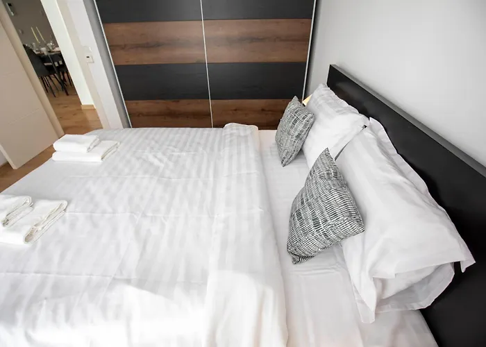 Luxe Pearl Towers Appartement *