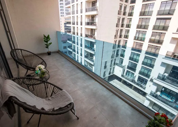 Luxe Pearl Towers