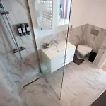 Luxe Pearl Towers * Бухарест