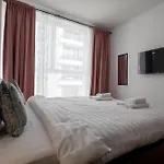 Апартаменти Luxe Pearl Towers Бухарест
