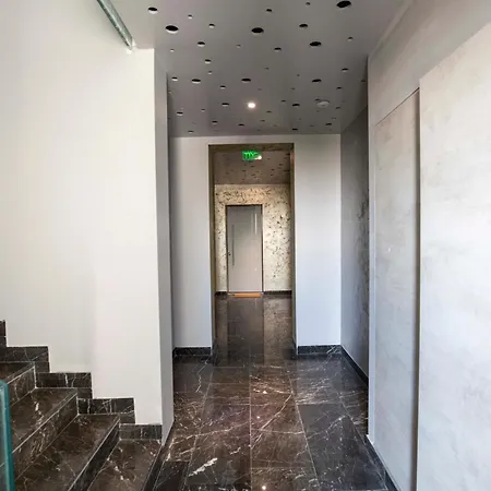 Апартаменты Luxe Pearl Towers *